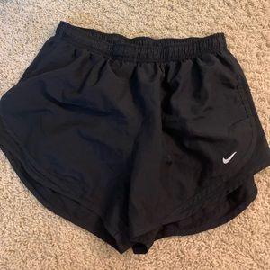 Nike shorts black xl